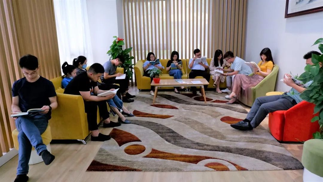 感受文字之美，共享閱讀之樂 | 寶開與燎申智城共同舉辦成長專場讀書活動