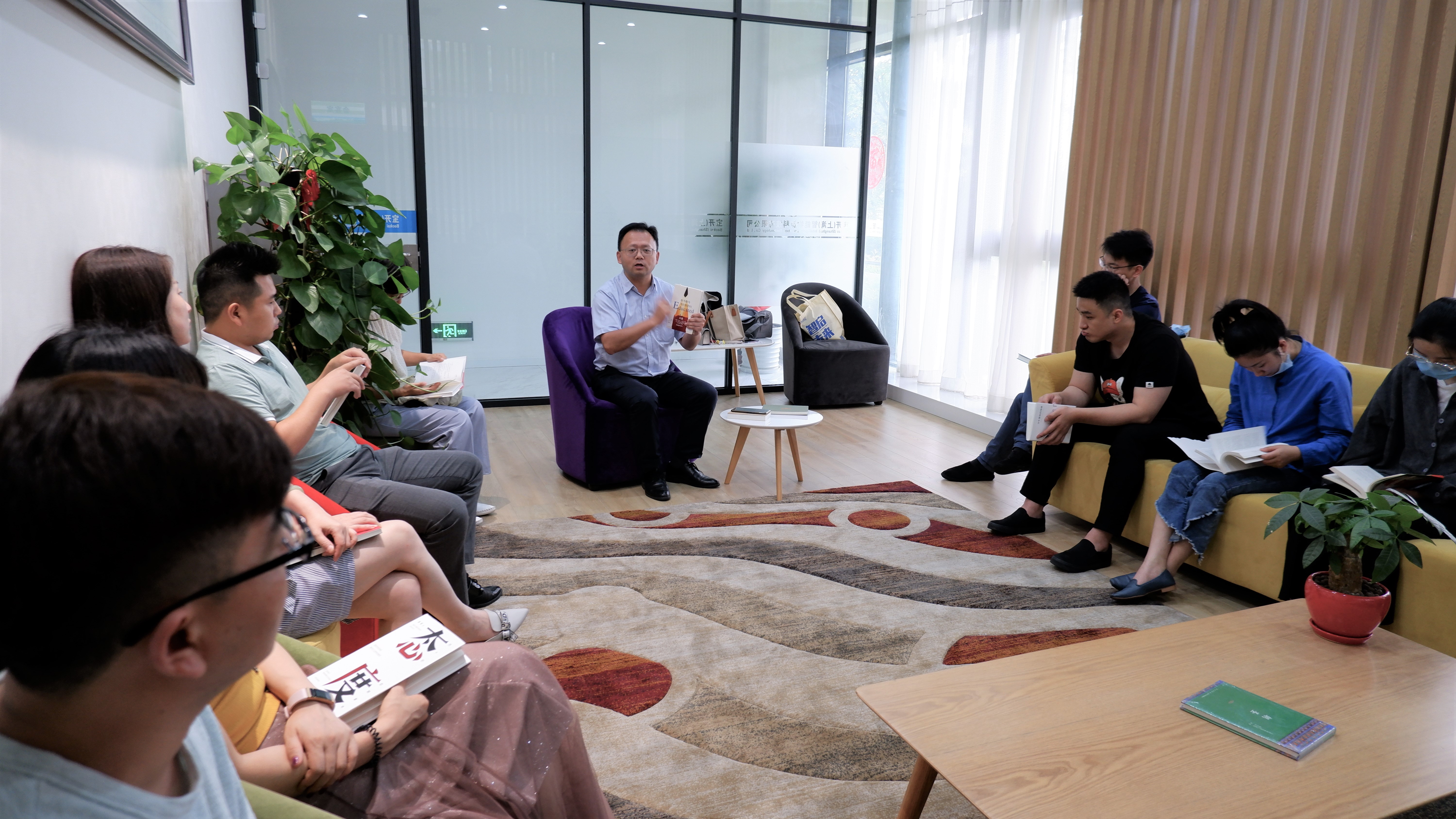 感受文字之美，共享閱讀之樂 | 寶開與燎申智城共同舉辦成長專場讀書活動