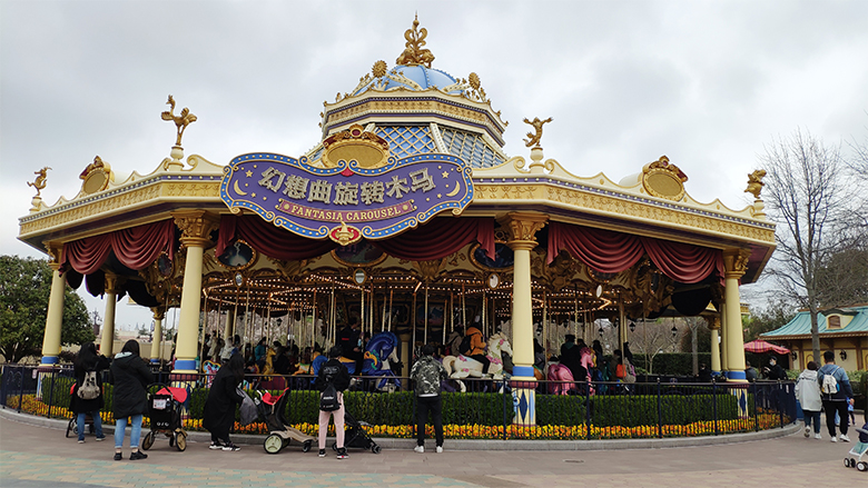 Happy Women’s Day | 歡度三八節(jié)，我們相約上海迪士尼樂園
