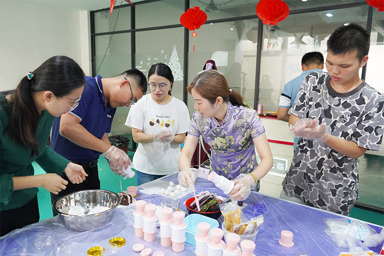 月圓中秋 · 集體慶生 | 溫馨九月，迎佳節(jié)，賀生辰，共團(tuán)圓！